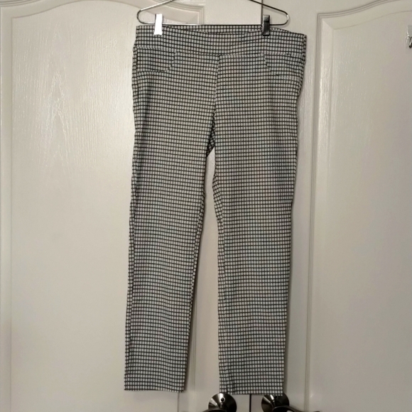 Sensational Collection crop pant black white print rayon blend stretch pants XL - Picture 1 of 10